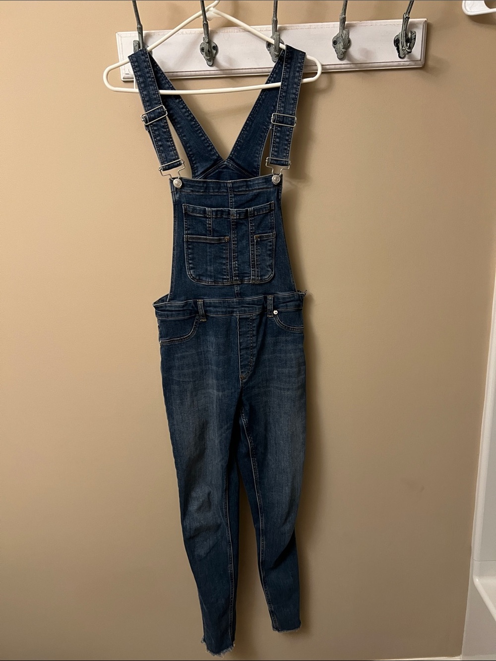 Free People Lexden Denim Bib Overalls size 27R 61855-16525125 - Picture 2 of 11